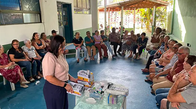 Ação comunitária fortalece vínculos e atenção à terceira idade